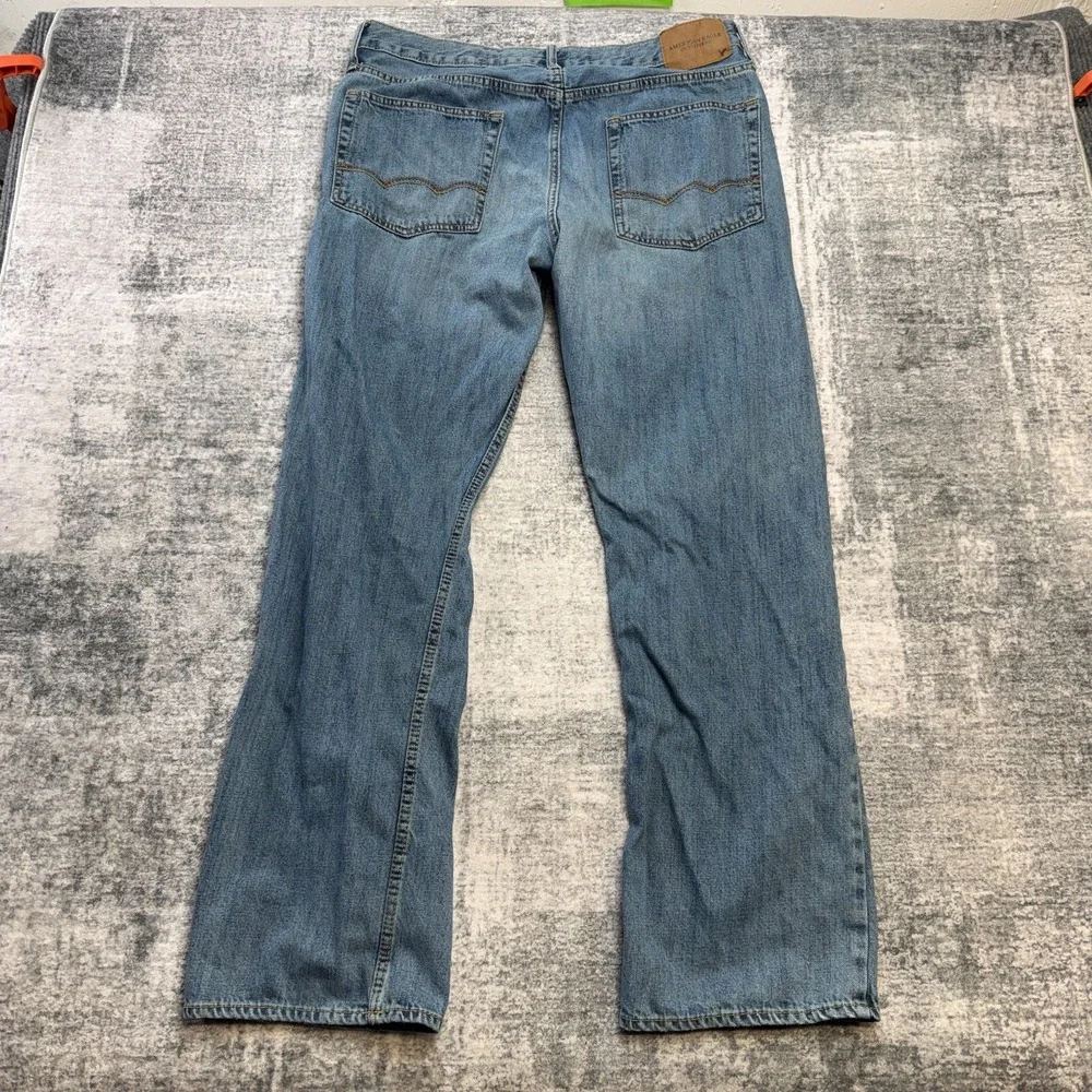 American Eagle Jeans Mens 36x34 Relaxed Straight Faded Blue Denim Casual Chore